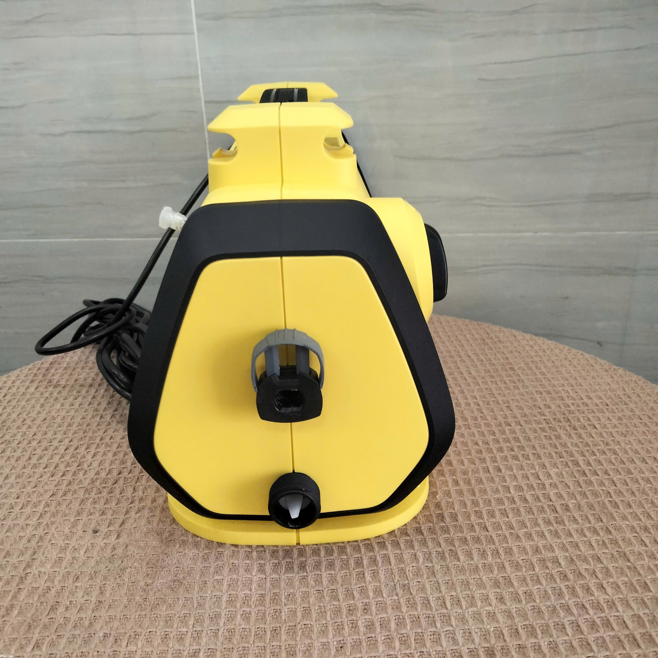 Máy phun rửa áp lực cao Karcher K3 Horizontal Plus