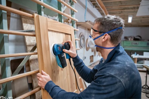 Bosch GEX 125-1 AE – Máy chà nhám nhỏ gọn công suất 250W