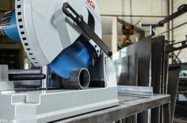 Máy cắt sắt inox 2000W Bosch GCD 12 JL