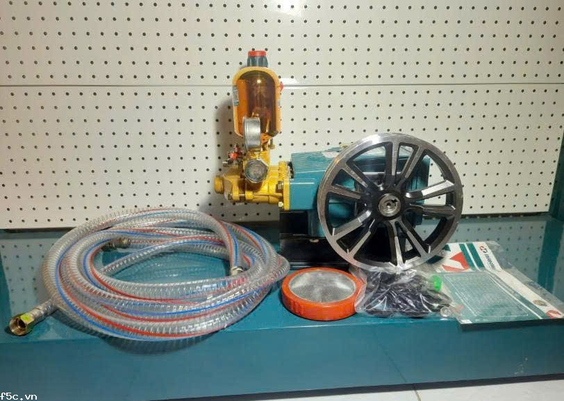 Đầu Phun Xịt Áp Lực Piston Sứ Nakawa 348SU