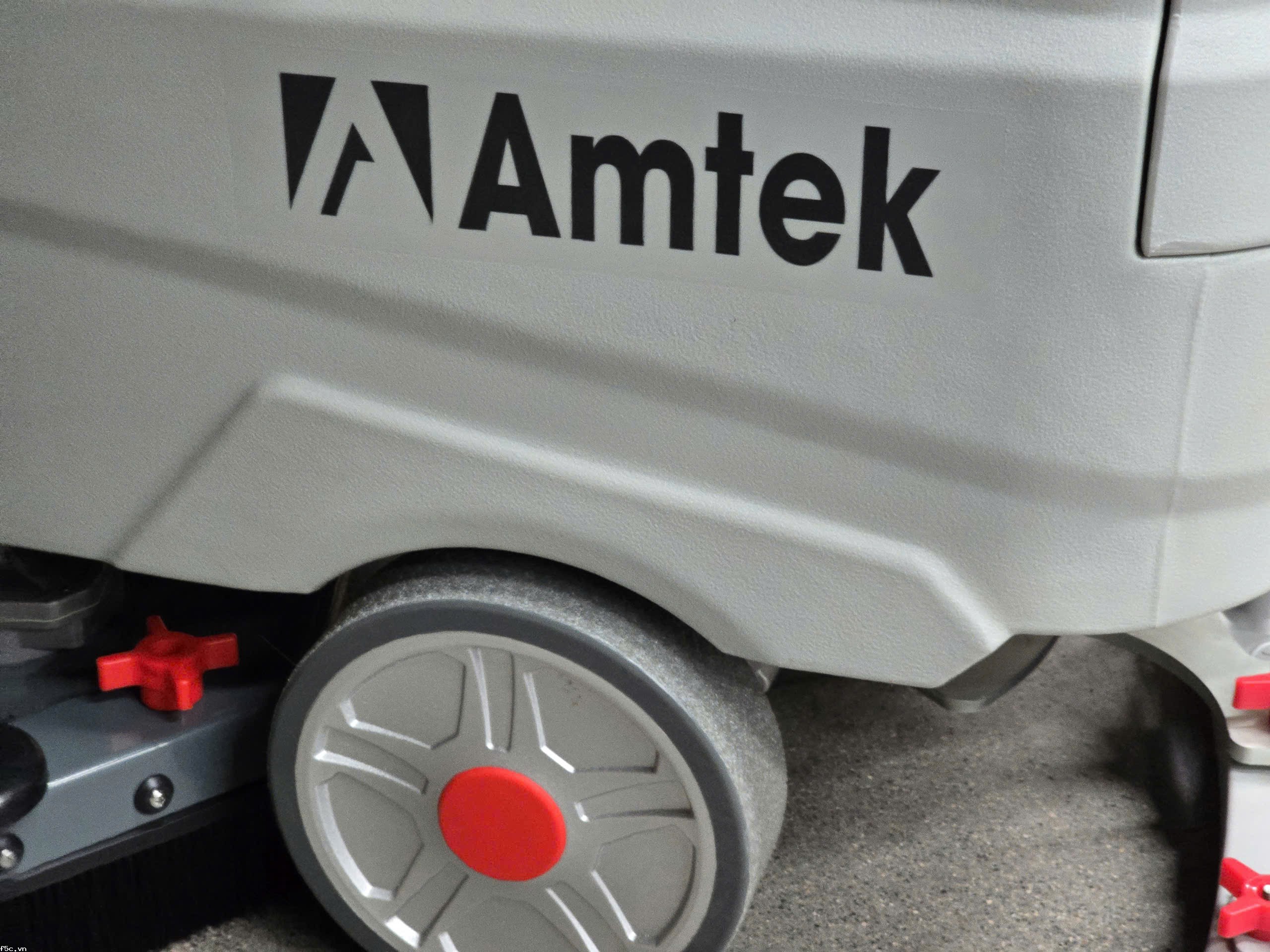 Máy chà sàn liên hợp ngồi lái AT-6W ( đã gồm acquy - sạc)