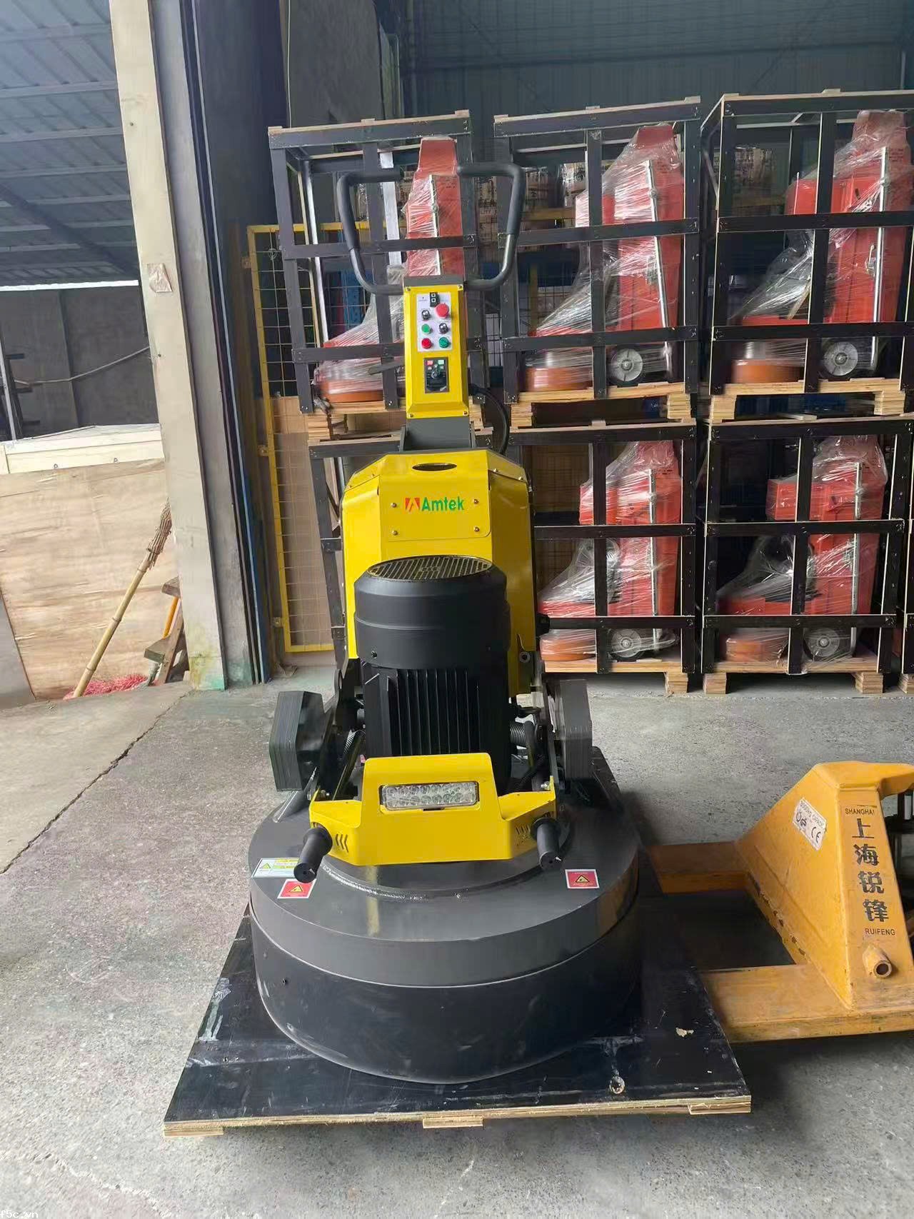 Máy chà sàn công nghiệp AT800 ( chưa kèm dây điện)