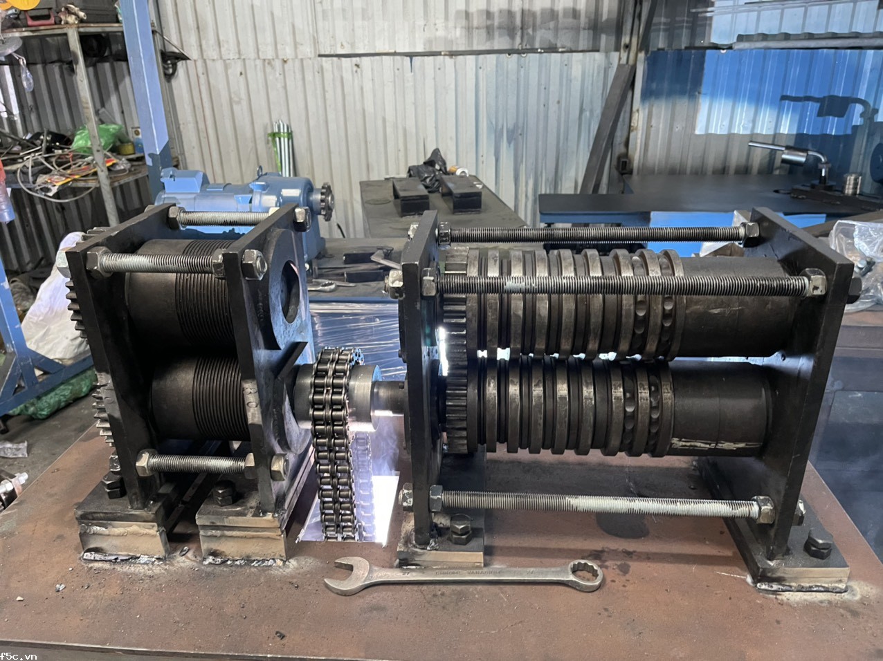 Máy cán sắt hoa văn (sắt đặc, hộp, gân)