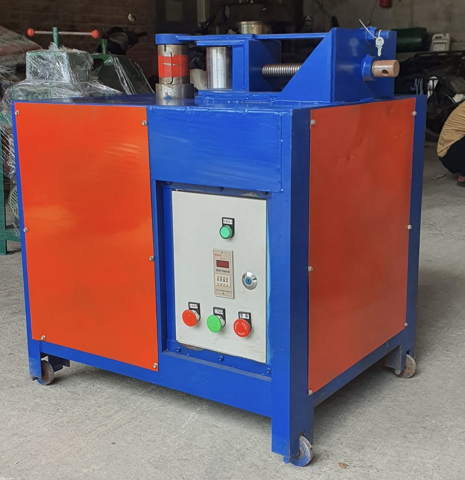 Máy uốn ống 1 trục BM3