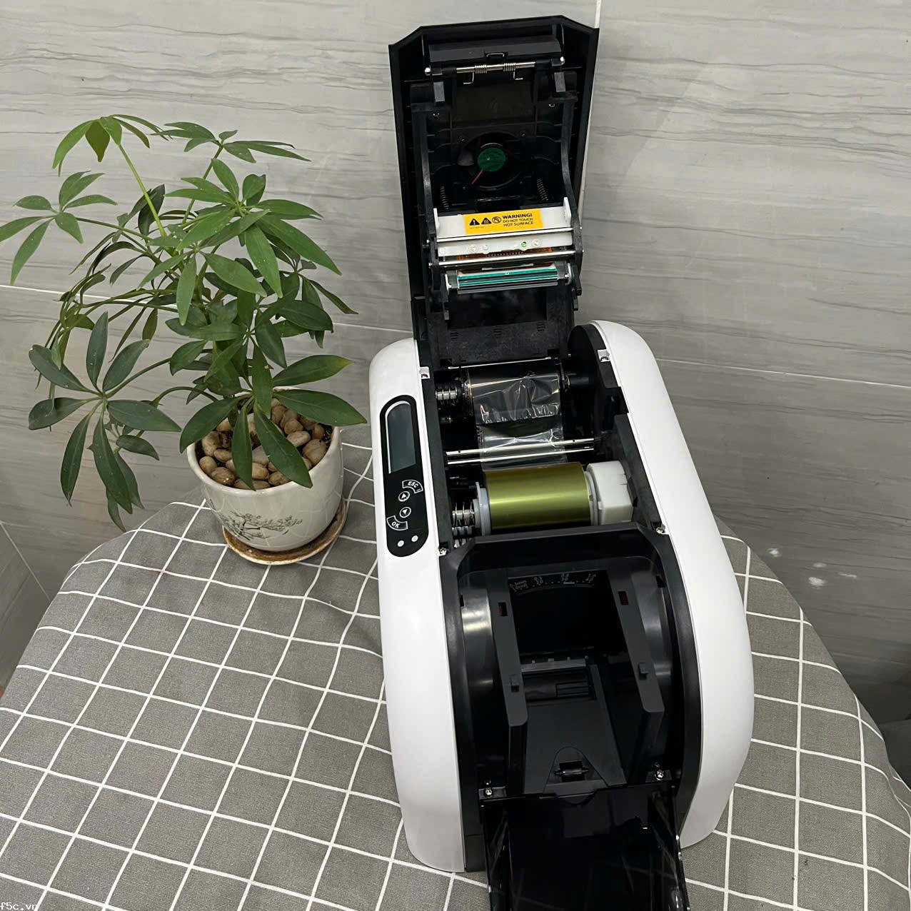 Máy in thẻ nhựa HiTi CS270E