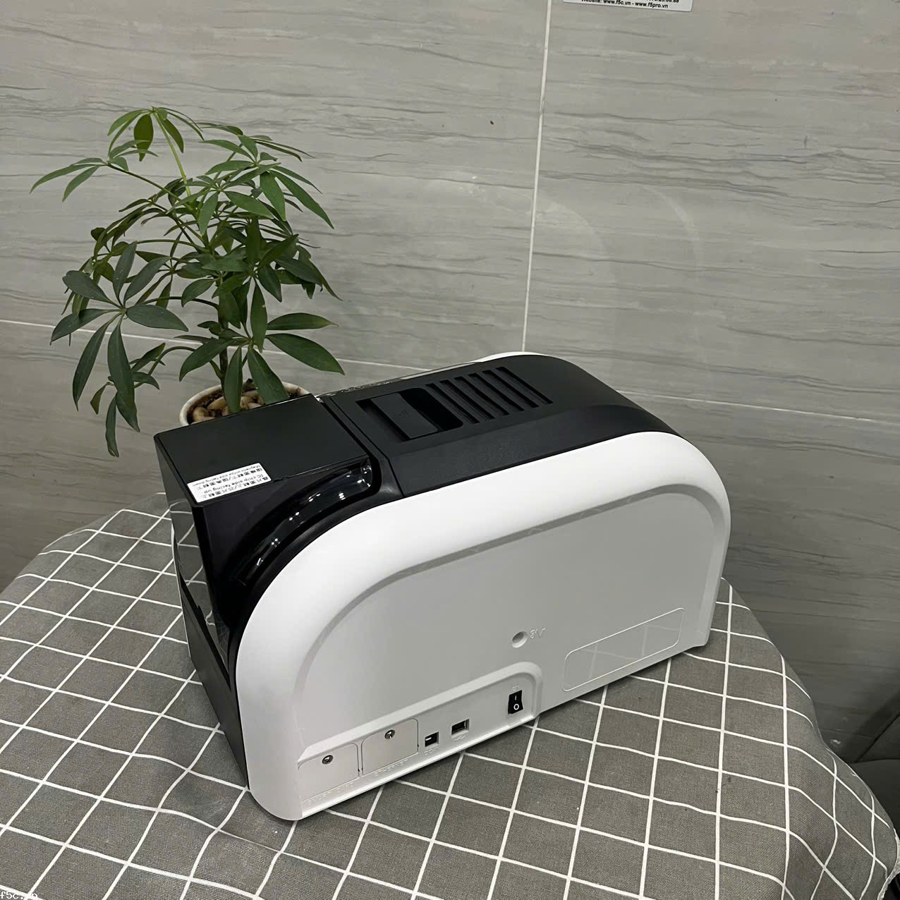 Máy in thẻ nhựa HiTi CS270E