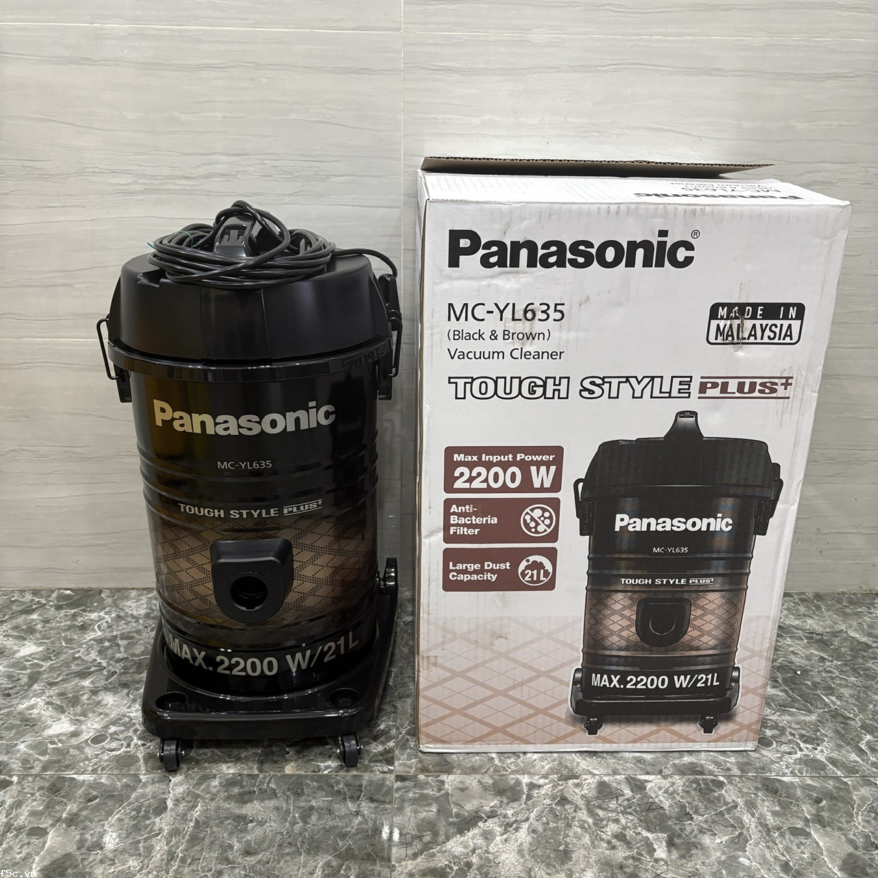 Máy Hút Bụi Panasonic MC-YL635TN46 2200W