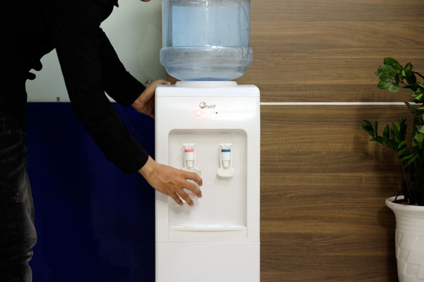 Cây nước nóng lạnh FujiE WD1105E