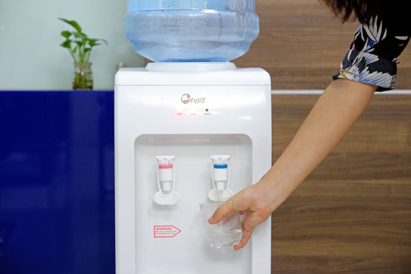 Cây nước nóng lạnh FujiE WD1105E